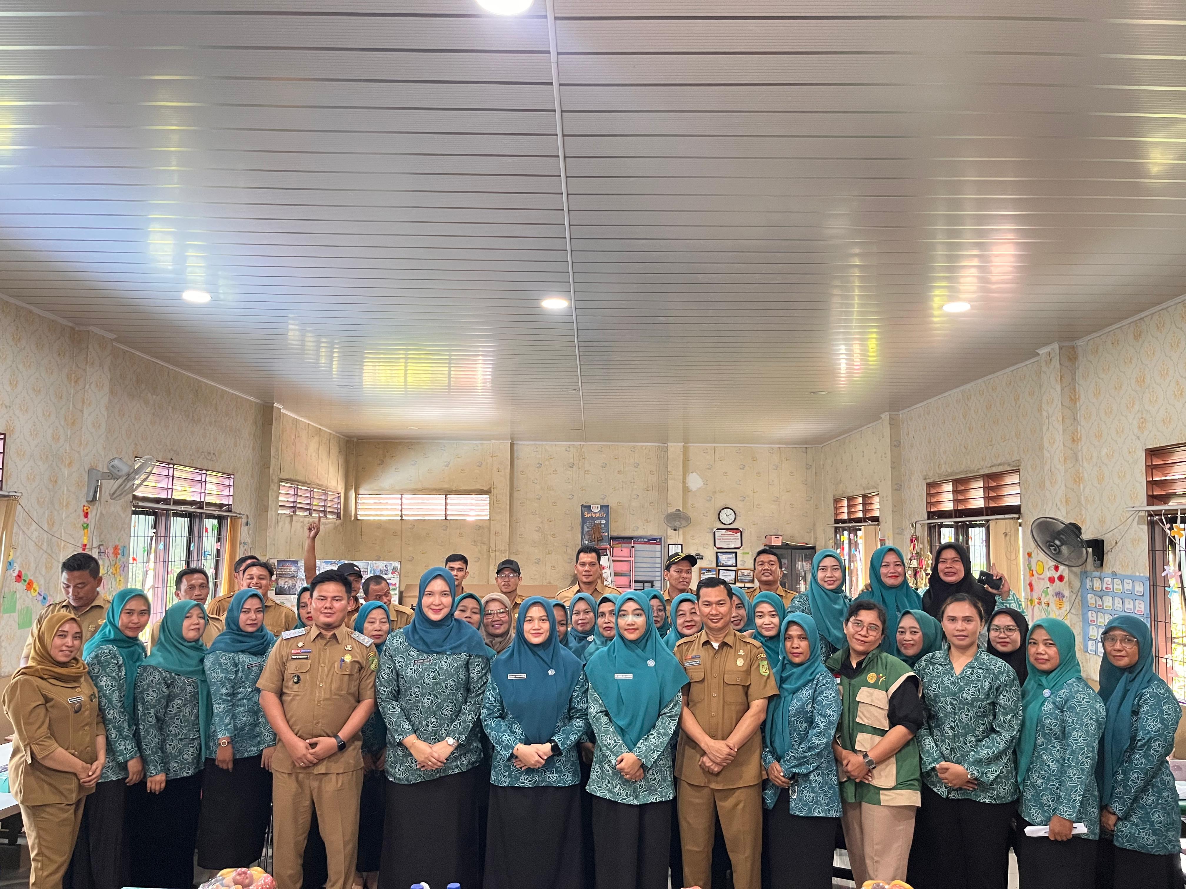 Bunda Paud Kecamatan Medan Johor Melaksanakan Kunjungan Paud Dikelurahan Titi Kuning